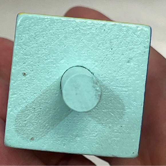 Larger Unbranded Wooden Green And Blue Hanukkah Dreidel - Picture 13 of 16